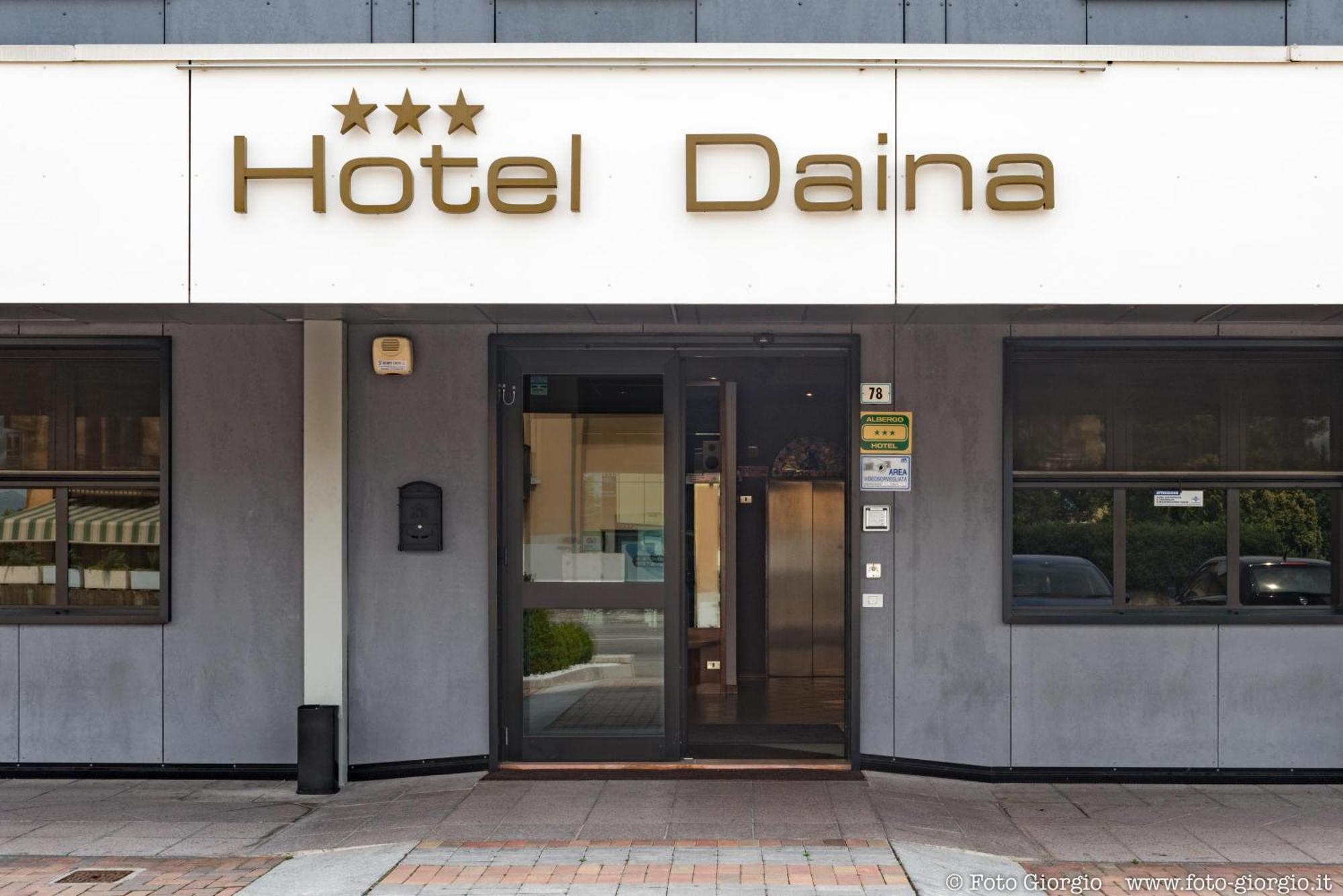 Hotel Daina Dalmine Exterior foto